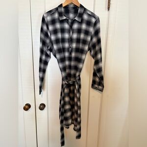 Eddie Bauer Black and White Plaid Midi  Dress